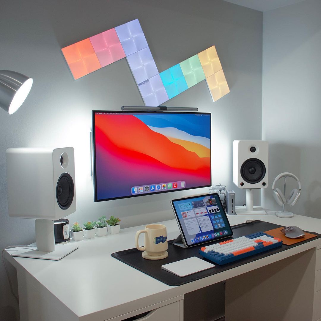 Không gian làm việc của một sinh viên ngành Thiết kế